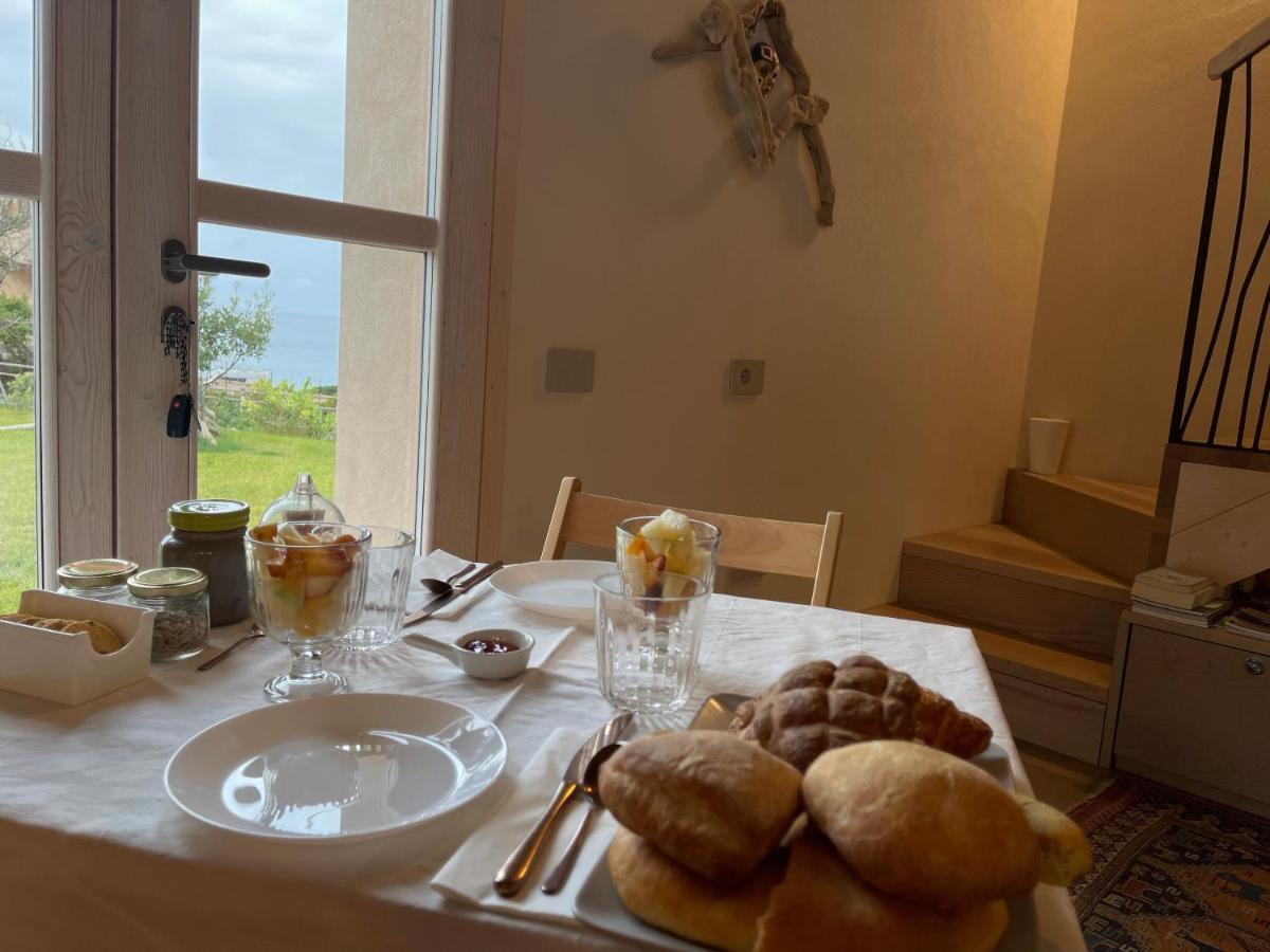 Alelca Domo Bed & Breakfast Буджеру Екстериор снимка
